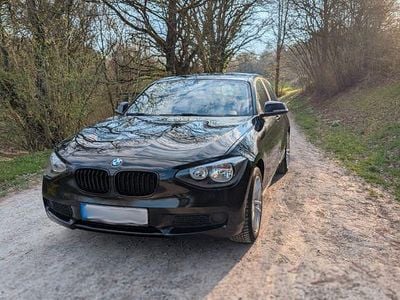 Gebraucht BMW 116 136 PS (100 kW) 2014 Schwarz Kleinwagen