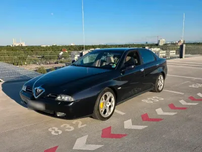 Gebraucht Alfa Romeo 166 220 PS (161 kW) 2002 Blau Limousine