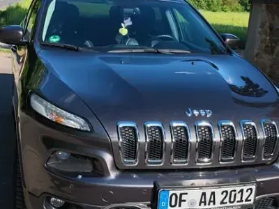 Occasion Jeep Cherokee Limited 140 ch (102 kW) 2014 Gris SUV