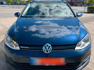 Gebraucht VW Golf VII 110 PS (80 kW) 2016 Blau Kombi