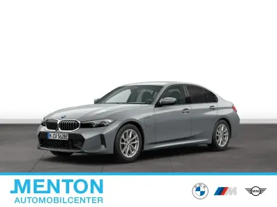 Gebraucht BMW 330e 292 PS (214 kW) 2025 Grau Limousine