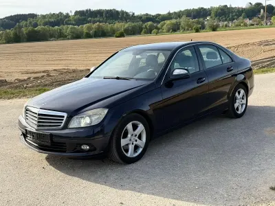 Gebraucht Mercedes C200 136 PS (100 kW) 2007 Blau Limousine