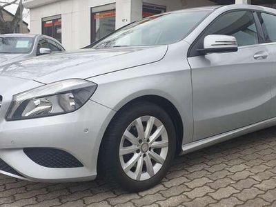 gebraucht Mercedes A180 (BlueEFFICIENCY) 7G-DCT Style Navi Sitzheizung PTS