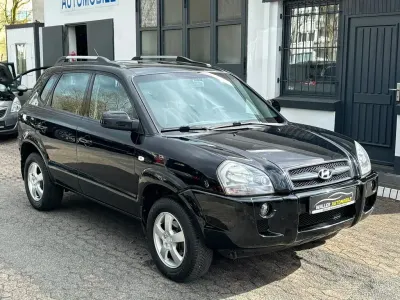 Gebraucht Hyundai Tucson 141 PS (103 kW) 2007 Schwarz SUV