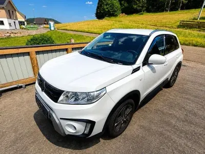 Gebraucht Suzuki Vitara Comfort 120 PS (88 kW) 2015 Weiß SUV