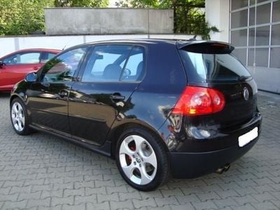 Schwarz metallic Gebraucht 2005 VW Golf IV GTI Limousine | 11.999 €