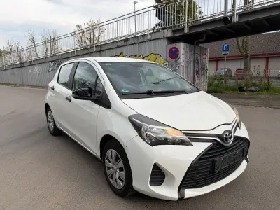 Occasion Toyota Yaris Comfort 69 ch (50 kW) 2014 Blanc Citadine