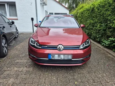 Gebraucht VW Golf VII Join 131 PS (96 kW) 2019 Rot Kombi