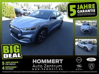 Gebraucht Ford Mustang Mach-E Premium 197 kW (269 PS) 2023 Ice blue (metallic) SUV