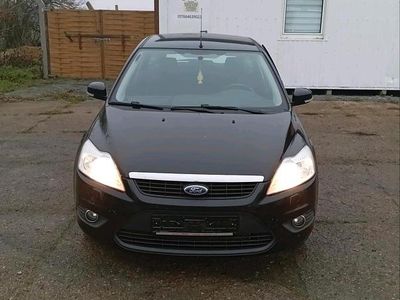 Gebraucht Ford Focus 90 PS (66 kW) 2010 Schwarz Kombi