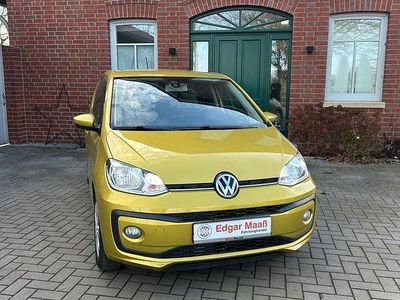 Gelb Gebraucht 2017 VW up! Kleinwagen | 7.890 € (Guter Preis)