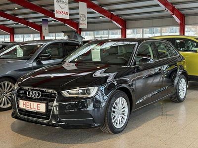 Phantomschwarz (metallic) Gebraucht 2014 Audi A3 Ambiente Limousine | 15.390 € (Fairer Preis)