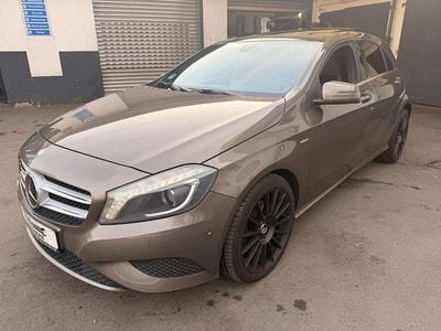 Braun Gebraucht 2013 Mercedes A200 Urban Kleinwagen | 12.700 € (Fairer Preis)