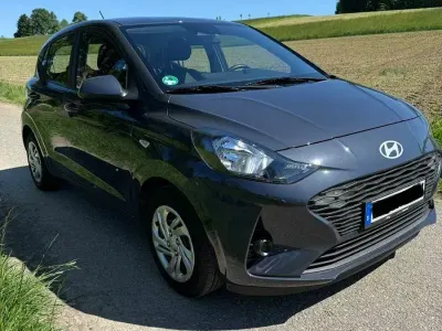Gebraucht Hyundai i10 Select 67 PS (49 kW) 2024 Grau Kleinwagen