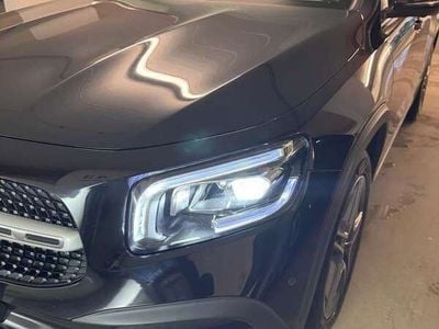 Mercedes GLB200