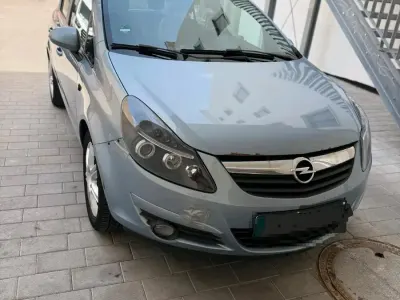 Gebraucht Opel Corsa 75 PS (55 kW) 2010 Blau Kleinwagen