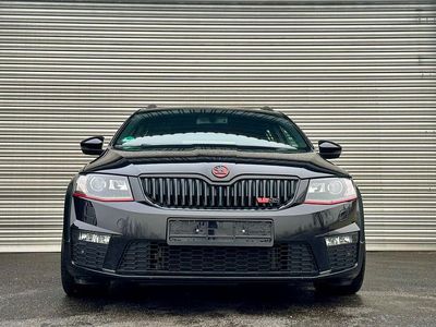 Schwarz Gebraucht 2015 Skoda Octavia RS Kombi | 12.800 € (Fairer Preis)