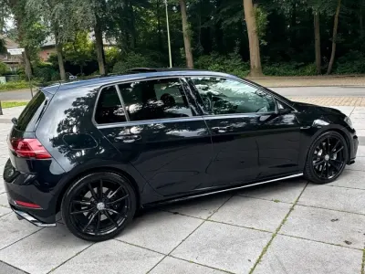 Gebraucht VW Golf VII R 310 PS (228 kW) 2018 Schwarz Limousine