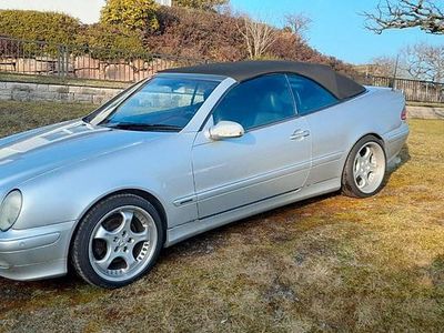 Second-hand Mercedes CLK230 197 CP (144 kW) 2001 Argintiu Cabrio