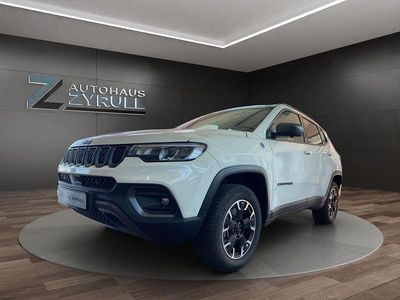 Weiß Gebraucht 2022 Jeep Compass Trailhawk SUV | 27.800 € (Fairer Preis)