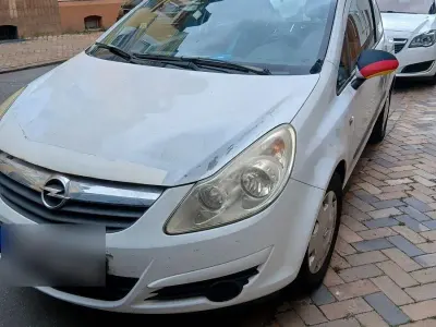 Gebraucht Opel Corsa 60 PS (44 kW) 2007 Weiß Kleinwagen