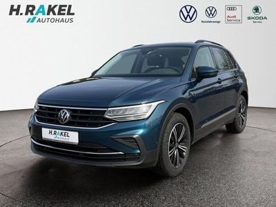 Gebraucht VW Tiguan Life 150 PS (110 kW) 2021 Blau SUV