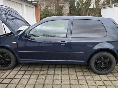 Gebraucht VW Golf IV 75 PS (55 kW) 2000 Blau Kleinwagen