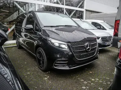 Usata Mercedes V220 Style 163 CV (119 kW) 2025 Nero Monovolume