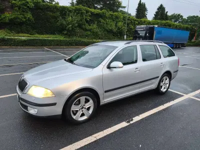Gebraucht Skoda Octavia Ambiente 140 PS (102 kW) 2008 Silber Kombi