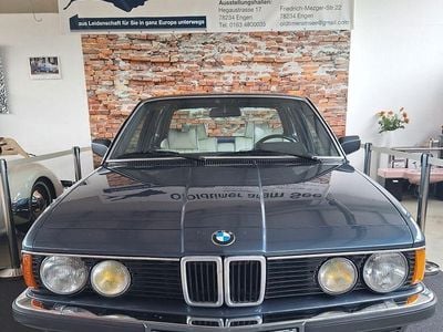 Gebraucht BMW 745 252 PS (185 kW) 1986 Blau Limousine