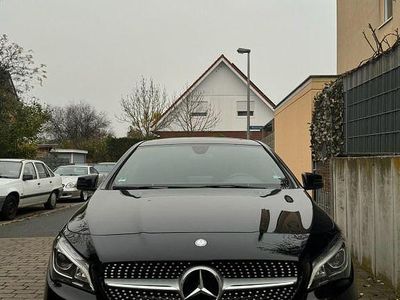 Gebraucht Mercedes CLA180 122 PS (89 kW) 2016 Schwarz Limousine