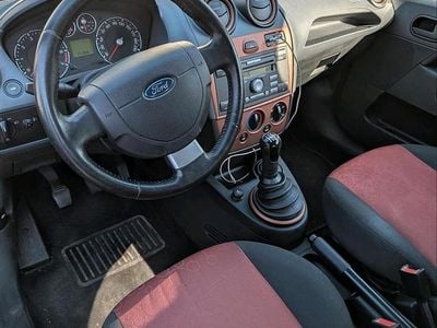 Gebraucht Ford Fiesta 69 PS (50 kW) 2008 Schwarz Kleinwagen