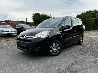 Gebraucht Citroën Berlingo Tendance 92 PS (67 kW) 2012 Schwarz Van / Kleinbus