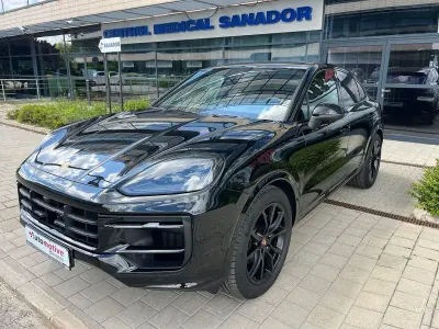 Gebraucht Porsche Cayenne 354 PS (260 kW) 2024 Schwarz SUV