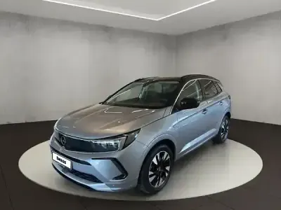 Gebraucht Opel Grandland X Elegance 224 PS (164 kW) 2023 Quarz silber (m2) SUV