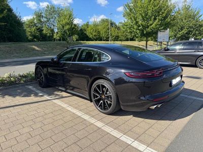 Porsche Panamera 4S