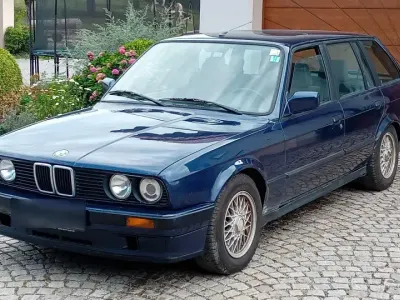 Gebraucht BMW 325 170 PS (125 kW) 1989 Blau Kombi