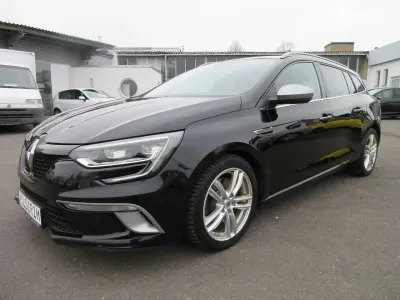 Używany Renault Mégane GrandTour GT 205 KM (150 kW) 2018 Czarny Kombi