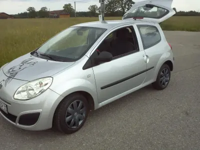 Gebraucht Renault Twingo 58 PS (42 kW) 2009 Silber Kleinwagen