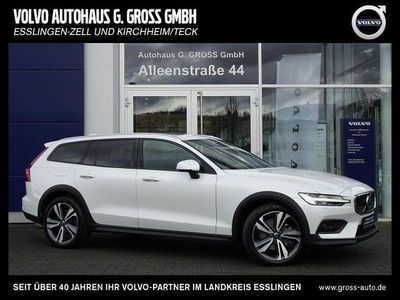 Gebraucht Volvo V60 CC Plus 197 PS (144 kW) 2022 Weiß Kombi