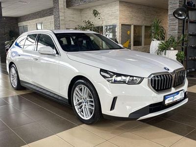 Weiß Gebraucht 2024 BMW i5 Sport Line Limousine | 52.500 € (Guter Preis)