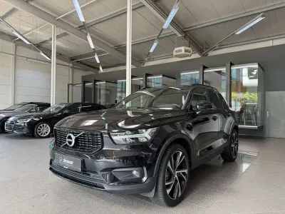 Gebraucht Volvo XC40 R-Design 261 PS (191 kW) 2021 Onyx black / metallic SUV
