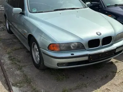 Gebraucht BMW 523 170 PS (125 kW) 1998 Grün Kombi