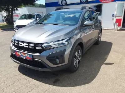 Neu Dacia Sandero Expression 91 PS (66 kW) 2025 Grau Kleinwagen