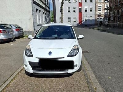 Usata Renault Clio II Dynamique 75 CV (55 kW) 2009 Bianco Utilitaria