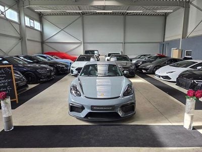 Porsche Cayman GT4