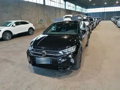 Używany VW Taigo IQ Drive 116 KM (85 kW) 2025 Czarny SUV