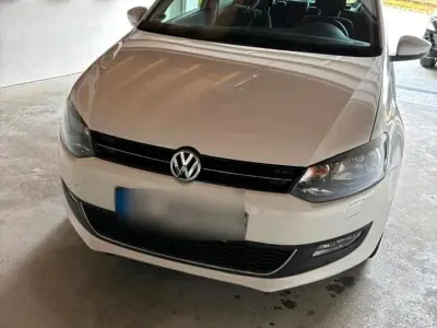 Gebraucht VW Polo 90 PS (66 kW) 2014 Weiß Kleinwagen