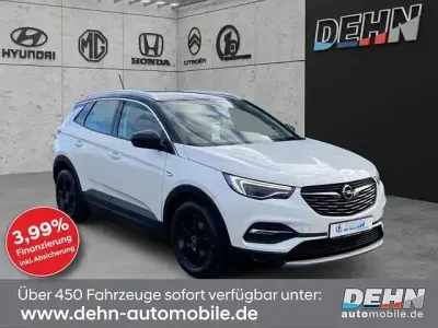 Używany Opel Grandland X Innovation 131 KM (96 kW) 2019 Biały SUV