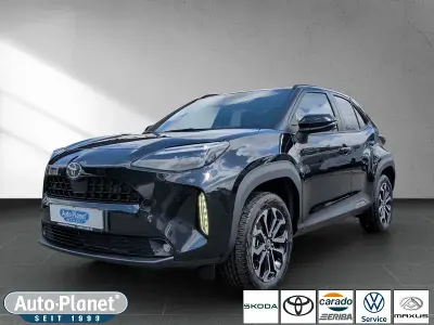 Neu Toyota Yaris Cross 131 PS (96 kW) 2026 Schwarz SUV